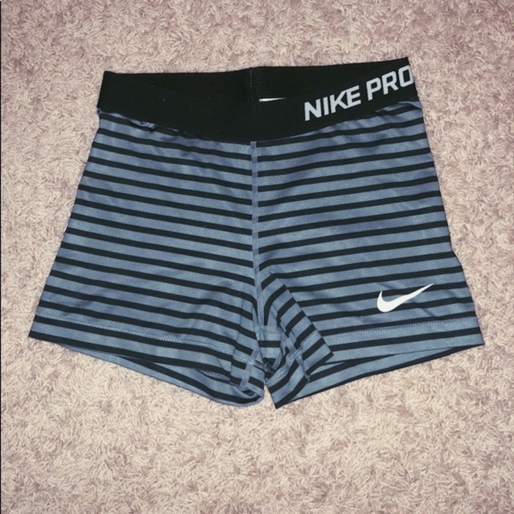 nike pro booty shorts